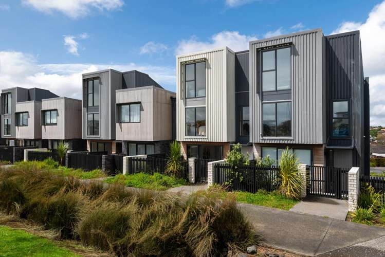 83 Bearing Parade Long Bay_18