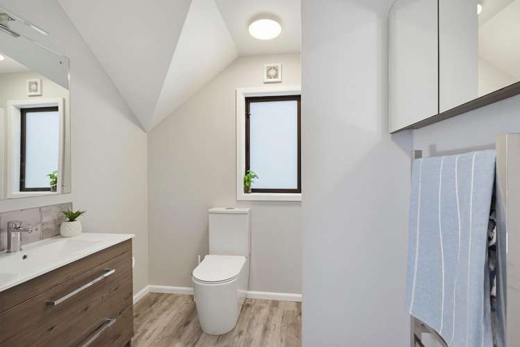 8 Furneaux Grove Whitby_17