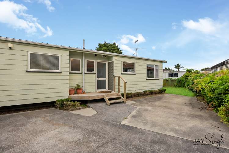 2/11 Cameron Street Papakura_12