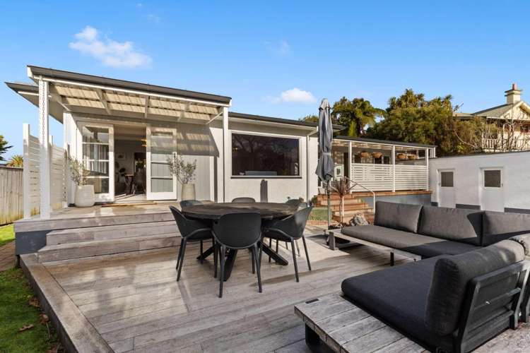 11 College Street 1201_14