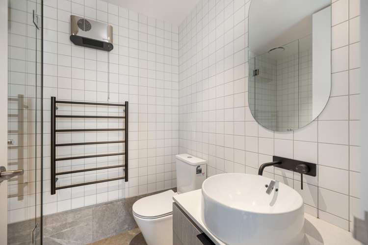 2/35 Kilmore Street Christchurch Central_9