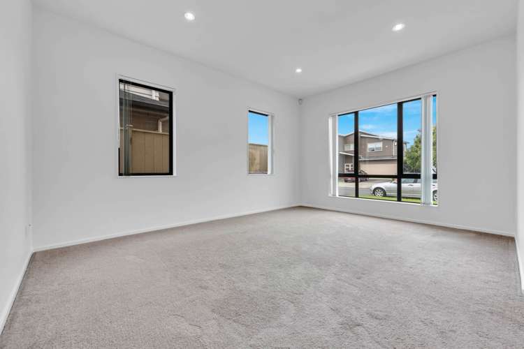 37 Rosewell Crescent Flat Bush_9