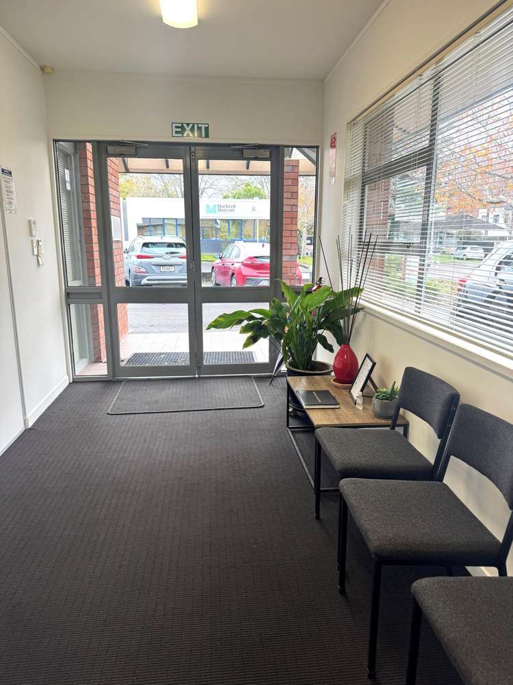 1/13-15 Clifton Road Hamilton Central_1