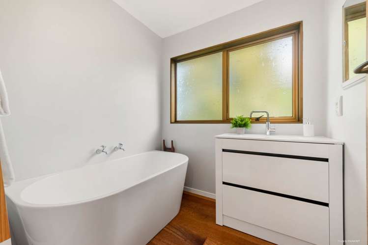 42 Coroglen Avenue Birkenhead_10