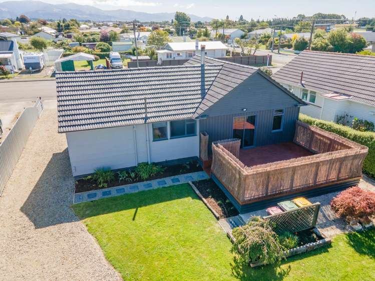 1 Holmes Street Waimate_18