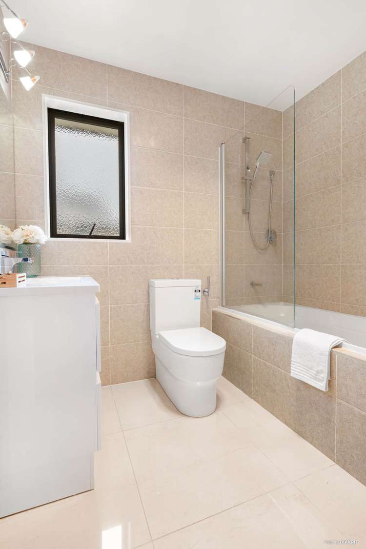 15 Haddington Drive Flat Bush_5