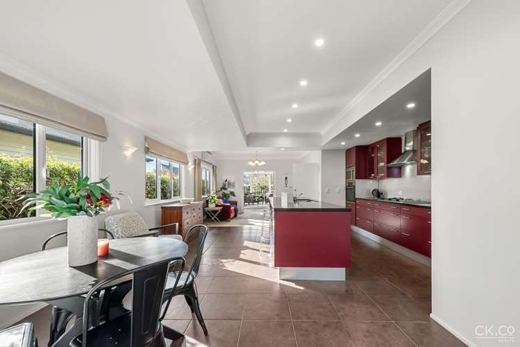 7 Anderson Grove Epuni_11