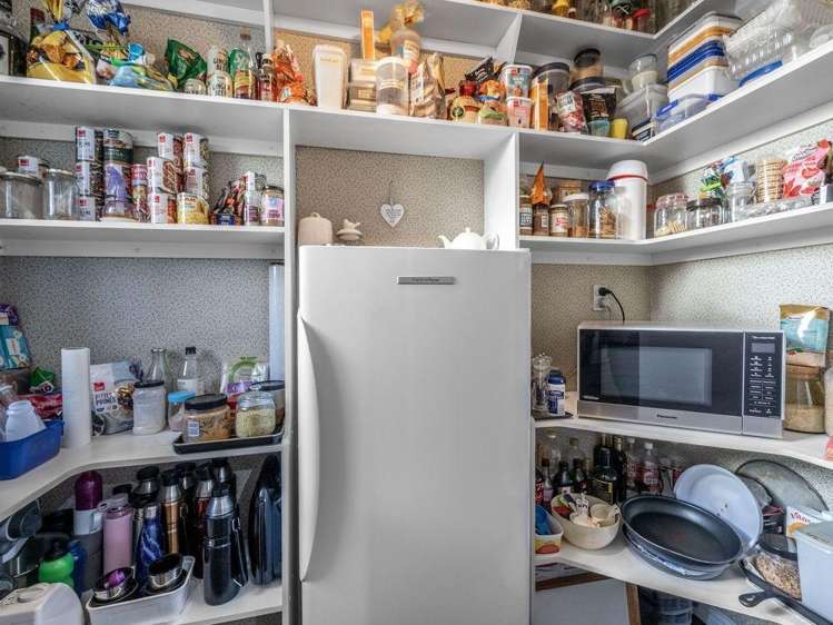  442 Queens Drive Windsor_5