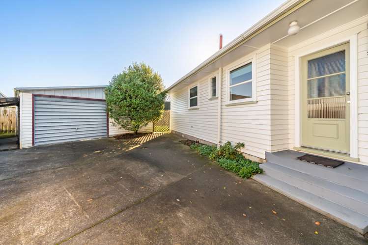 34 Mountbatten Grove Clouston Park_18