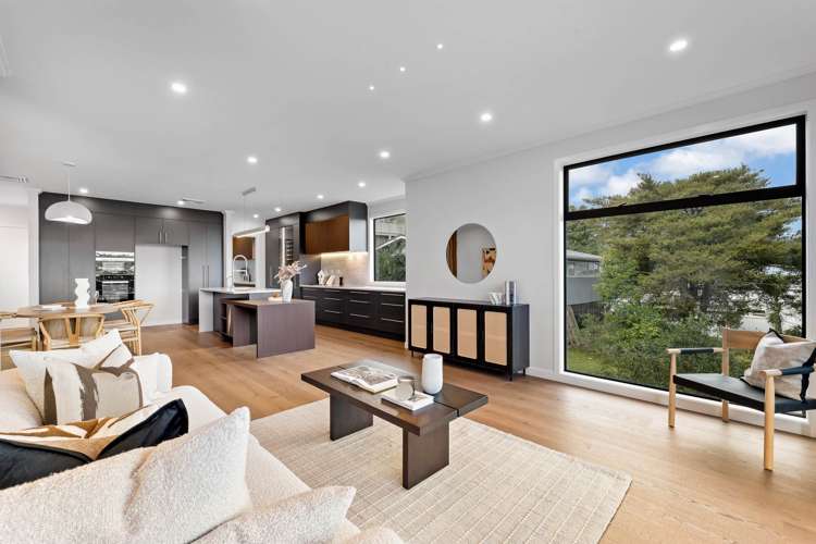 545 Beach Road Murrays Bay_6