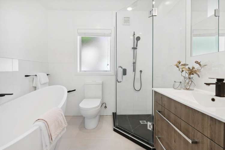 1/7 Musick Point Road Bucklands Beach_22