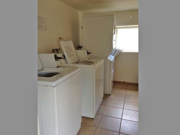 10/M Sylvan Ave East 1728_8
