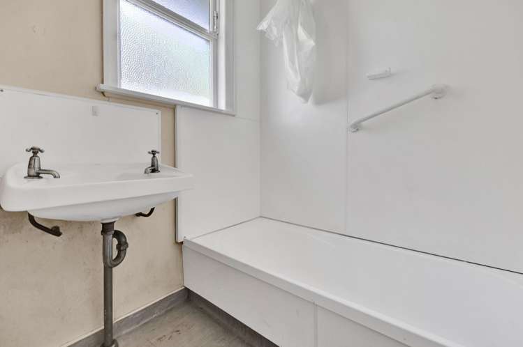 63 Cook Street Marfell_9