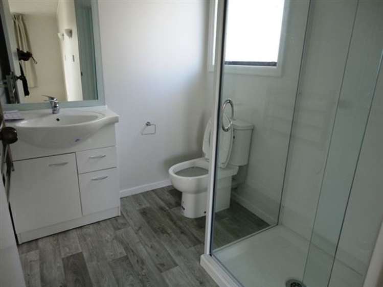 9 Rochas Place Clover Park_8