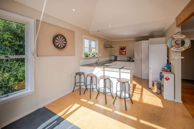 15 Penlington Place Akaroa_5