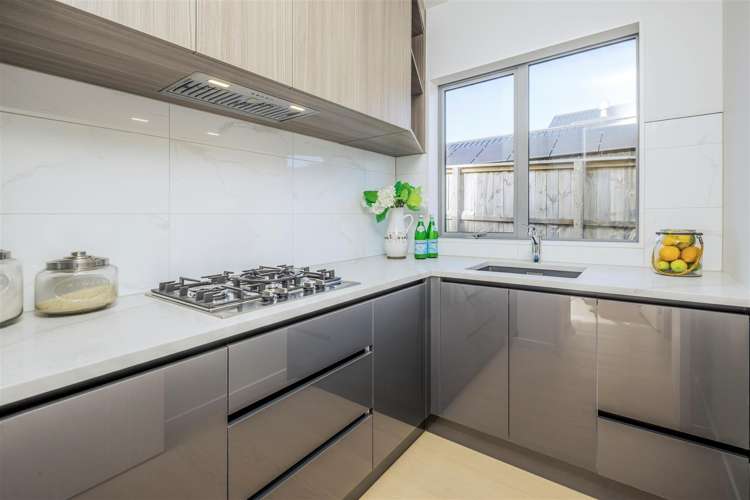 8 Whawhaki Road Beachlands_11