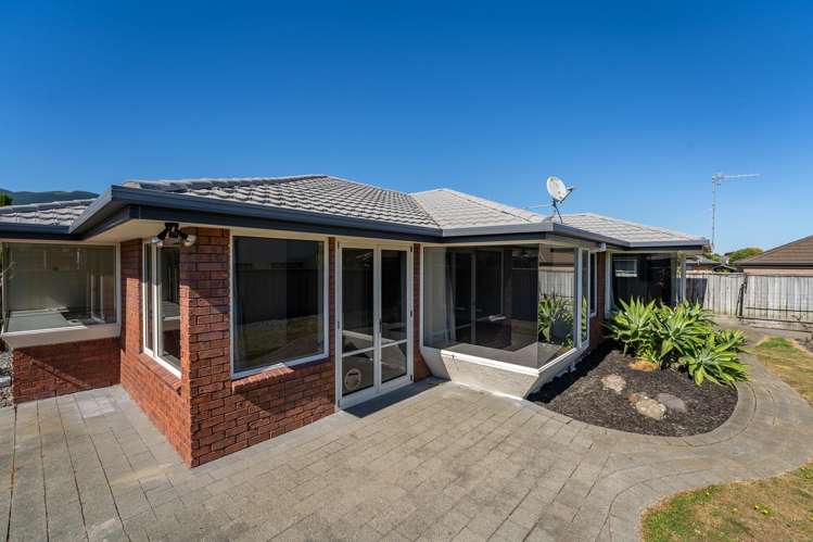 10 Masefield Street Stoke_15