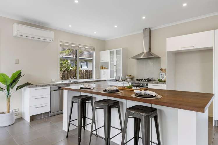 2/745 Acacia Bay Road Acacia Bay_13