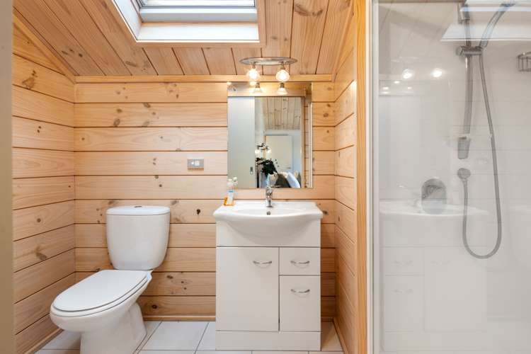 15 The Esplanade Huntington_18