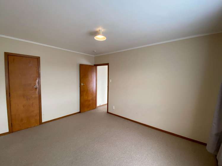1/2 Pooley Street Pakuranga Heights_5