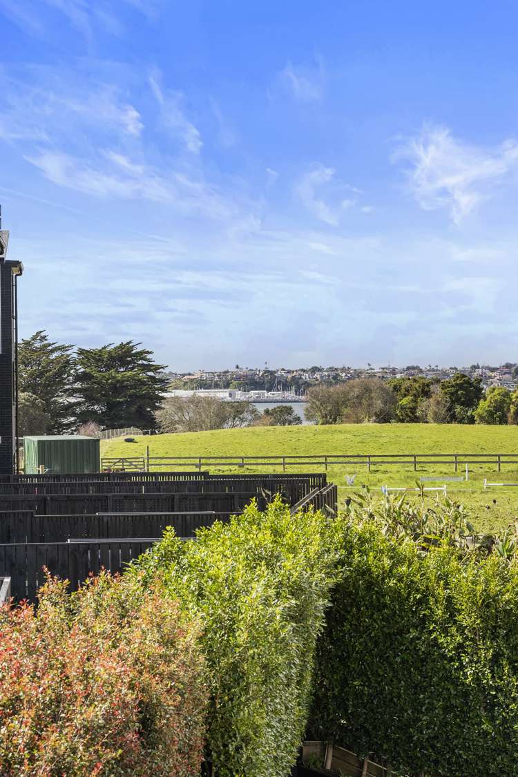 10a Kestrel Place Wai O Taiki Bay_16