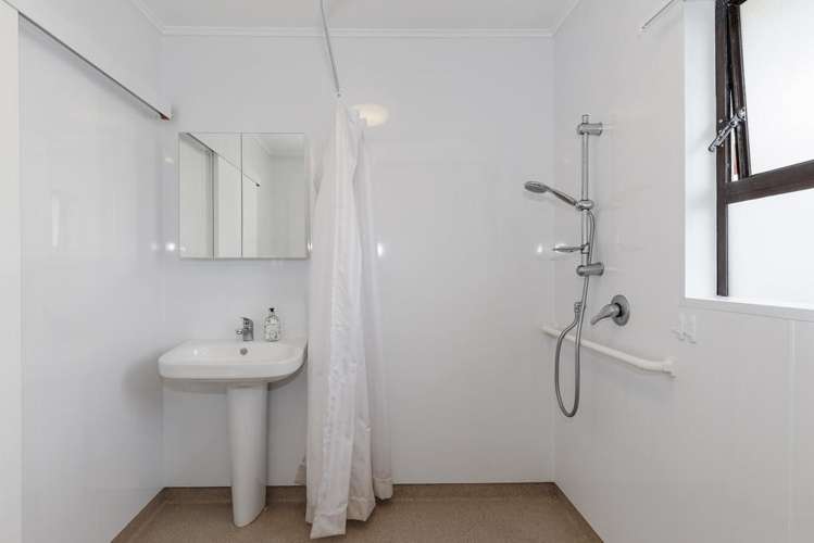 15 Kervil Avenue Te Atatu Peninsula_10