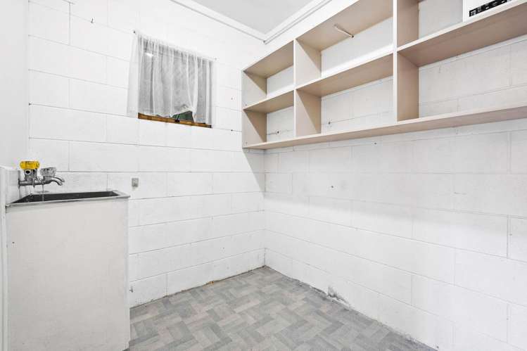 13 Reynolds Place Torbay_23