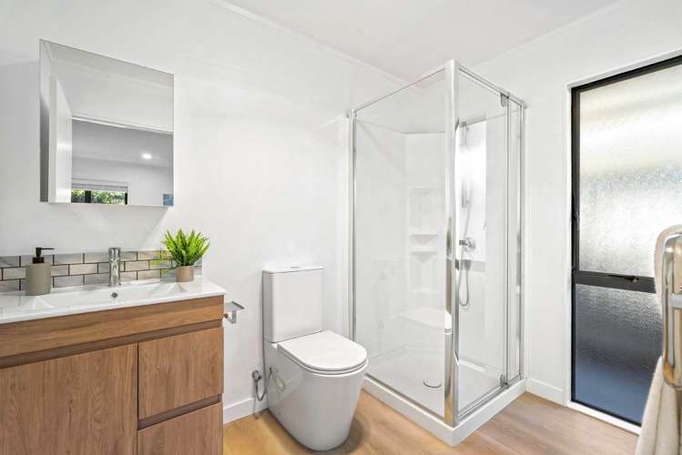 10 Frank Bunce Grove Flat Bush_13