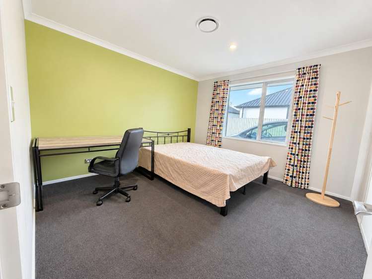 82 Mcmahon Drive Aidanfield_13