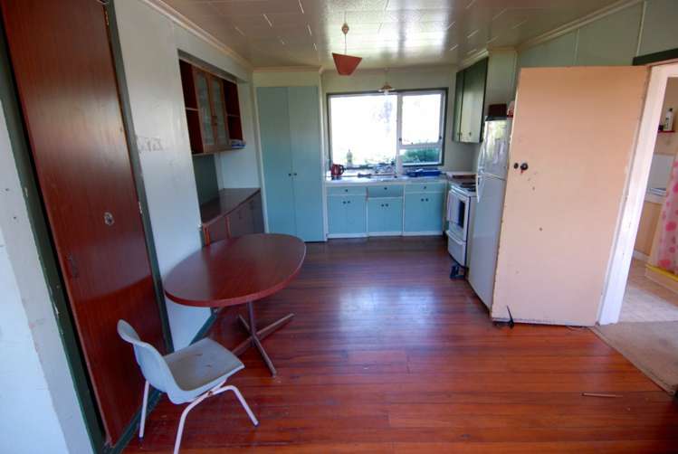 11 Wharf Road Karamea_1