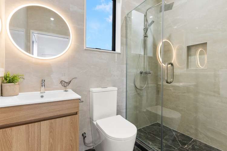 14A Tory Street Mt Roskill_18