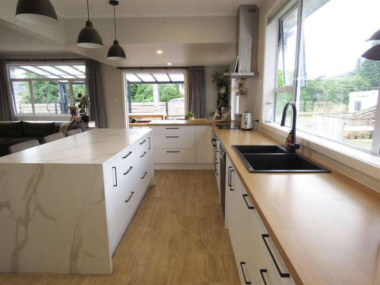 1 Caples Street Reefton_12