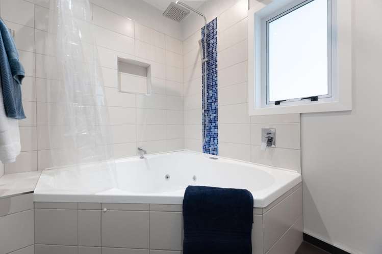 107 Alexander Road Raumati Beach_17