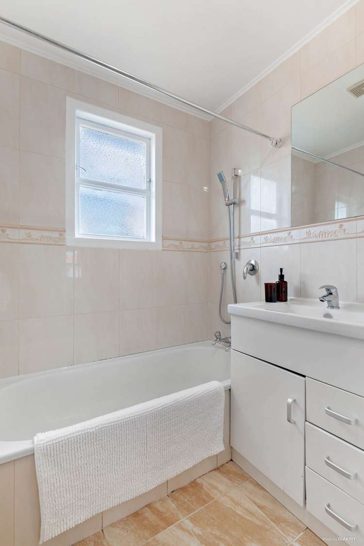 24 Justin Place Te Atatu Peninsula_13