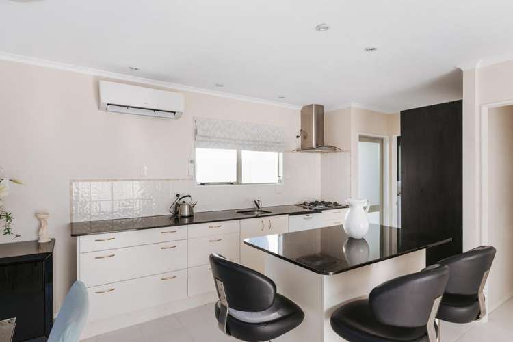 84 Esmeralda Street Welcome Bay_1