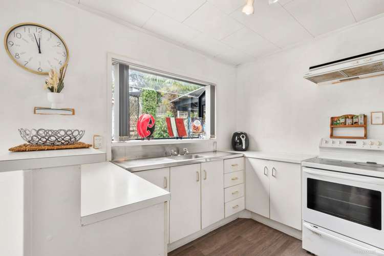 12 Kearney Place Massey_10