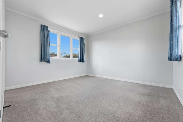 46 Miro Street New Lynn_14