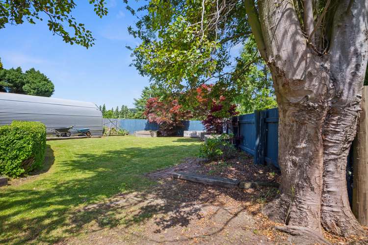 11 Dale Crescent Gore Surrounds_17