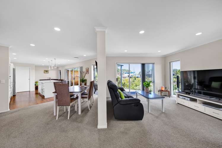 5 Condor Crescent Waiwhakaiho_7