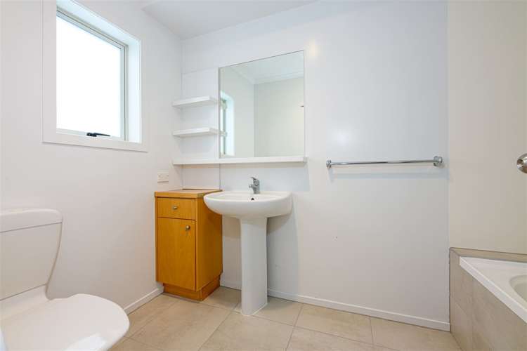 20/218 Green Lane Epsom_10