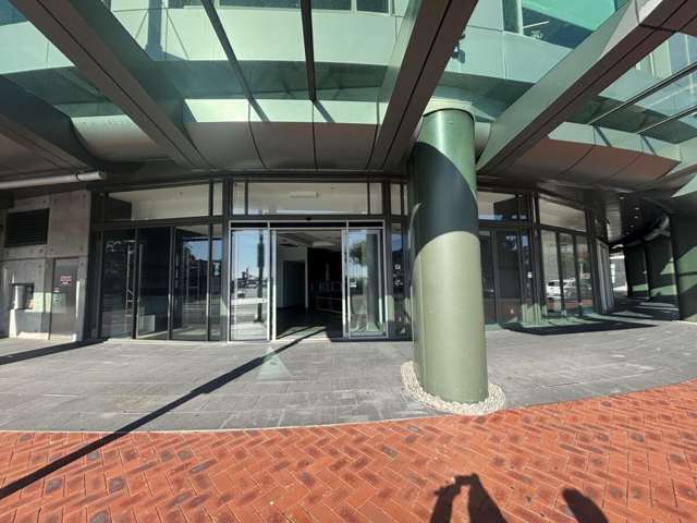 110 Customs Street West City Centre_1