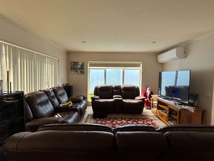 19 William Woods Court Flat Bush_1