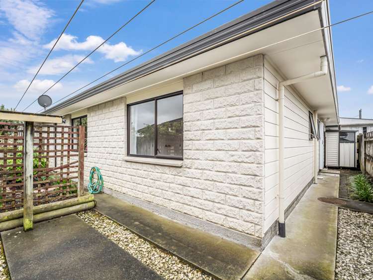 2A Belvedere Crescent Takaro_24