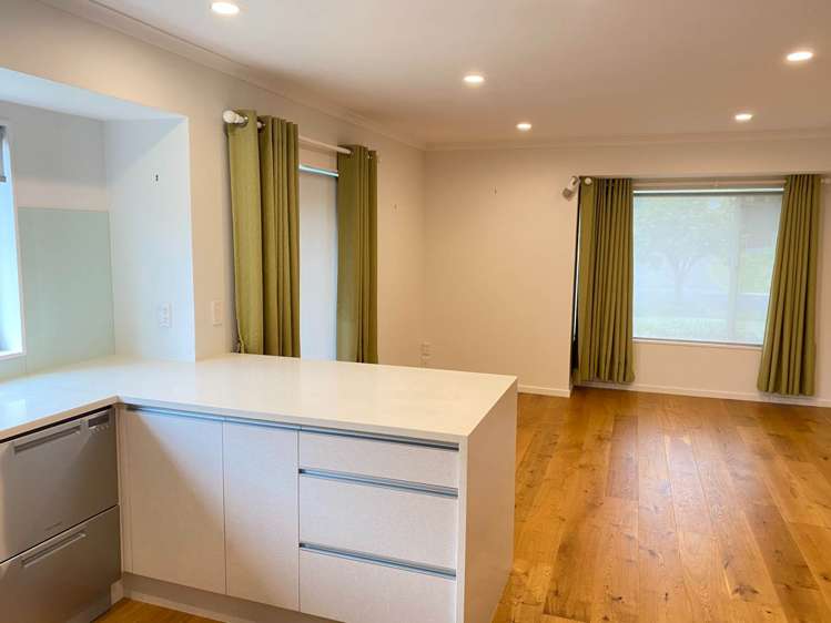 22 Gillett Place Botany Downs_3