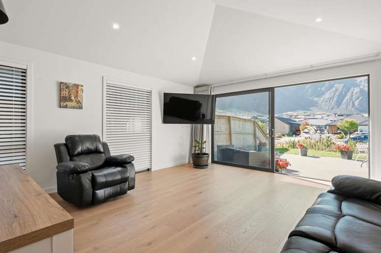 19 Grain Close Jacks Point_6