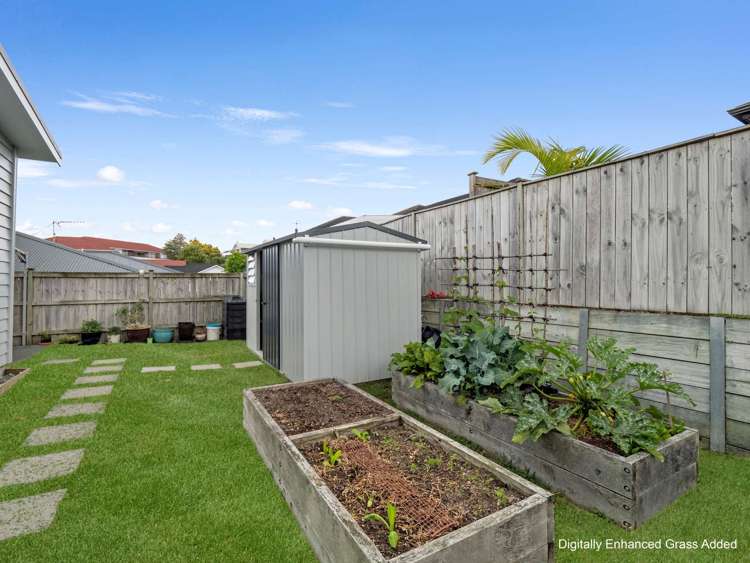 3 Taikura Avenue Red Beach_11