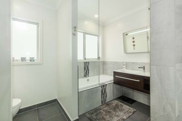 3 Pharazyn Avenue Waikanae Beach_22