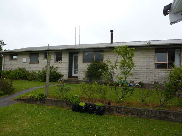 23 Ngahue Crescent Carters Beach_13