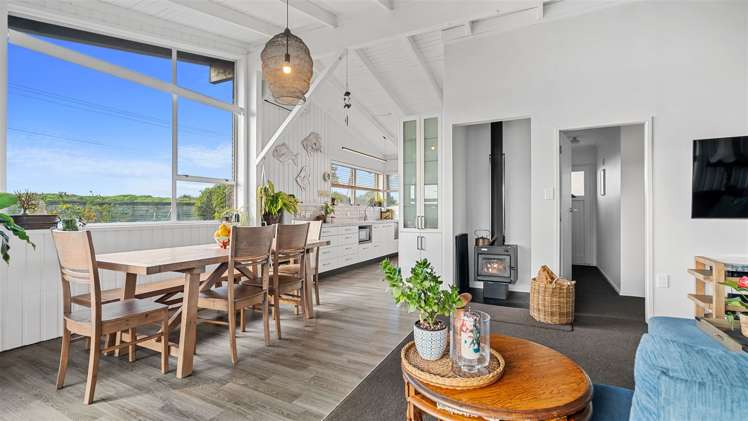 624a Papamoa Beach Road Papamoa_1