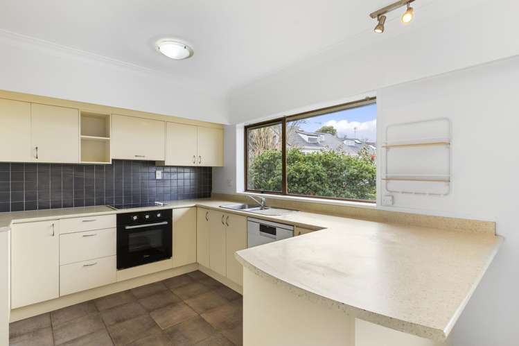 2/34 Nordon Place Remuera_9